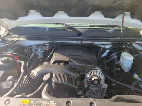 Used 2011 Chevrolet Silverado 1500 W/T AWD/4WD image 29