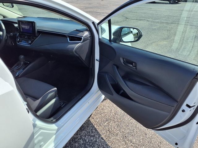 Used 2024 Toyota Corolla LE FWD image 45