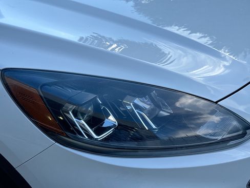 Used 2022 Ford Escape SE w/ SE Sport Appearance Package image 31