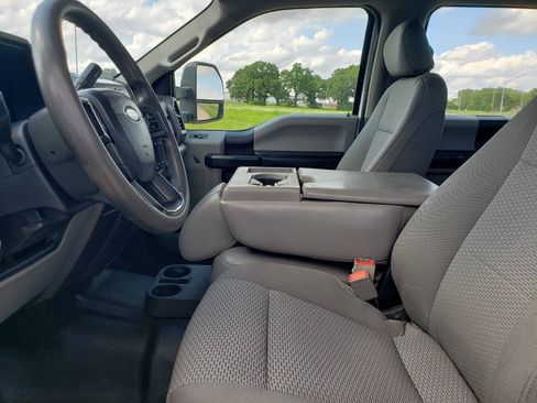Used 2019 Ford F250 XL w/ Power Equipment Group AWD/4WD image 20