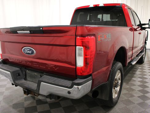 Used 2019 Ford F350 Lariat w/ Lariat Value Package AWD/4WD image 28