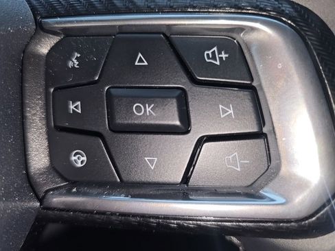 Used 2025 Ford Mustang Premium image 13