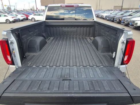 Used 2022 GMC Sierra 1500 SLT image 8