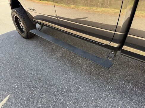 Used 2024 RAM 2500 Laramie w/ Night Edition image 12