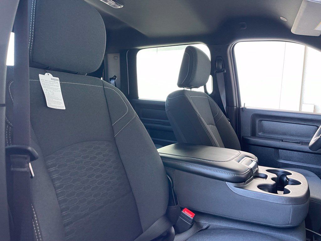 New 2026 RAM 3500 Tradesman AWD/4WD image 15