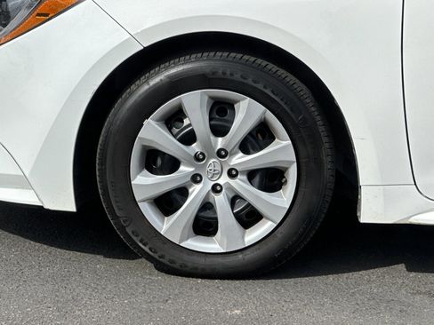 Used 2024 Toyota Corolla LE image 22