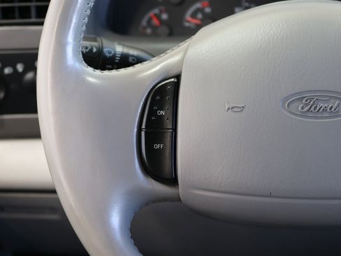 Used 2001 Ford F350 Lariat image 84