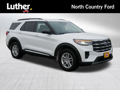 Used 2025 Ford Explorer Active image 1