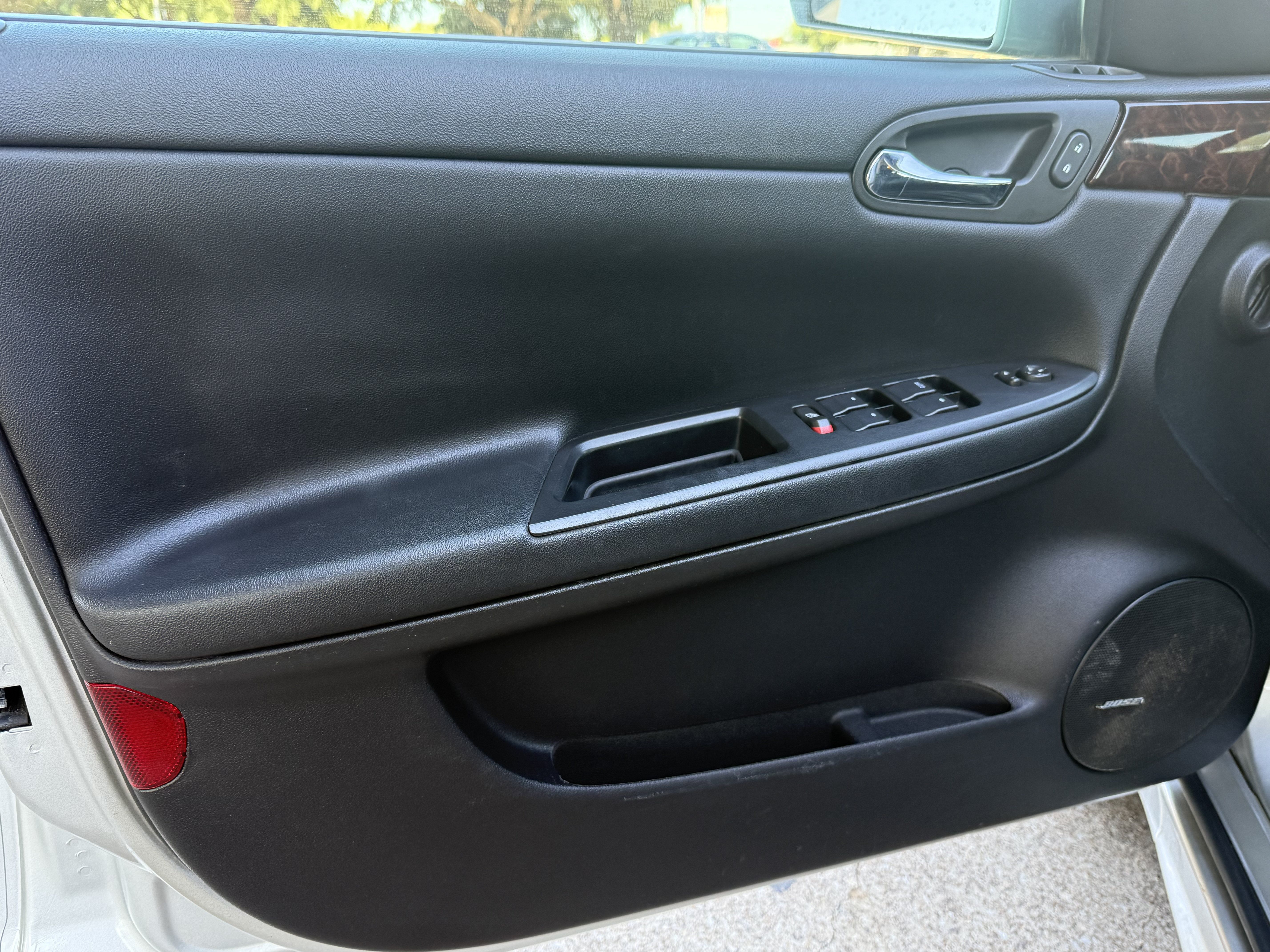 Used 2016 Chevrolet Impala LTZ FWD image 20