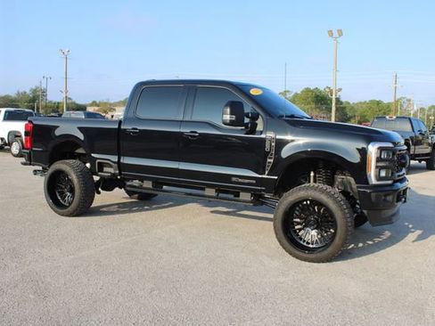 Used 2023 Ford F250 Lariat w/ Sport Appearance Package image 15