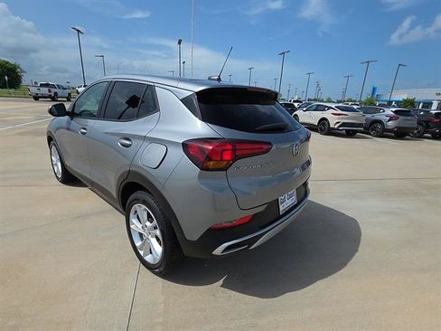 Used 2023 Buick Encore GX Preferred w/ Cold Weather Comfort Package FWD image 6