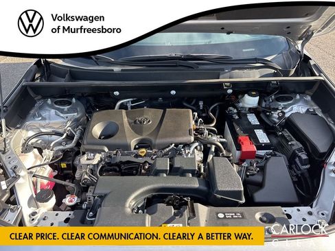 Used 2023 Toyota RAV4 XLE Premium image 11