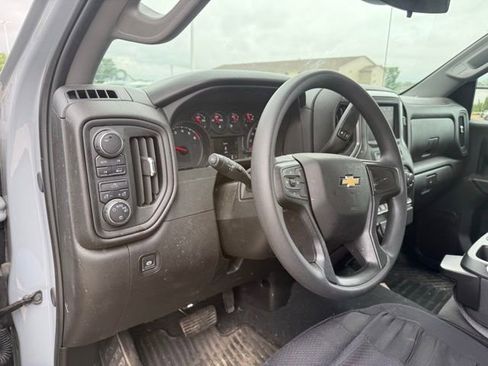 Used 2024 Chevrolet Silverado 1500 Custom w/ Turbomax Blackout Package AWD/4WD image 13
