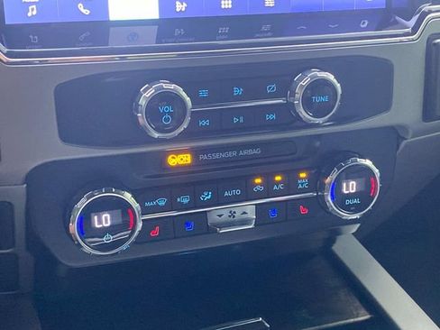Used 2022 Ford F350 Lariat w/ Lariat Ultimate Package AWD/4WD image 26