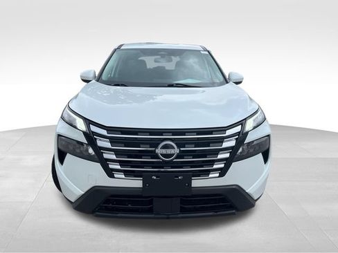 Used 2024 Nissan Rogue SV AWD/4WD image 9