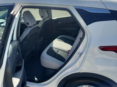 Used 2020 Chevrolet Bolt LT FWD image 4