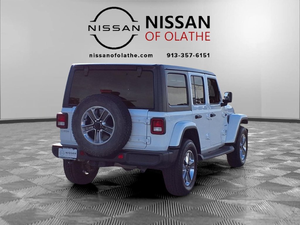 Used 2018 Jeep Wrangler Unlimited Sahara AWD/4WD image 27
