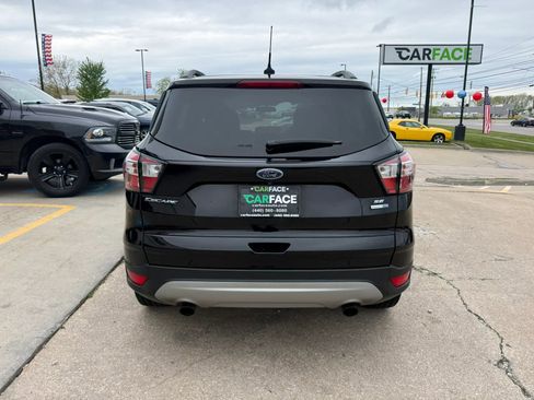 Used 2018 Ford Escape SE w/ SE Sync 3 Package AWD/4WD image 11