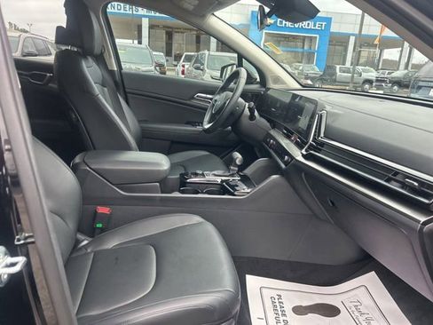 Used 2025 Kia Sportage EX image 33
