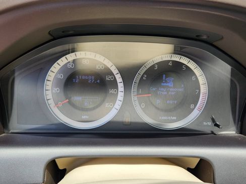 Used 2010 Volvo XC60 T6 AWD/4WD image 7