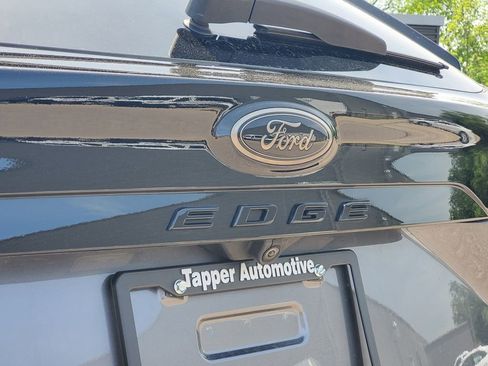 Used 2024 Ford Edge SE w/ Black Appearance Package AWD/4WD image 6