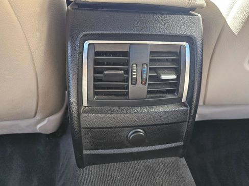 Used 2018 BMW 320i Sedan image 20