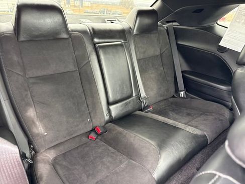 Used 2017 Dodge Challenger GT w/ Technology Group image 14