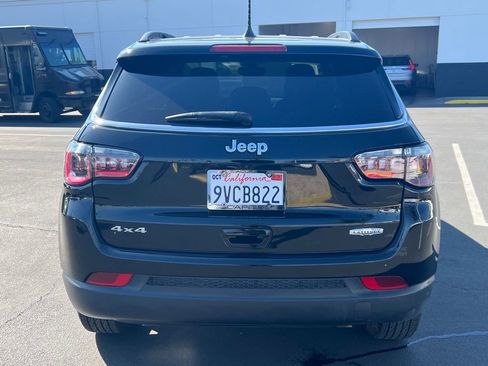 Used 2024 Jeep Compass Latitude w/ Convenience Group image 10