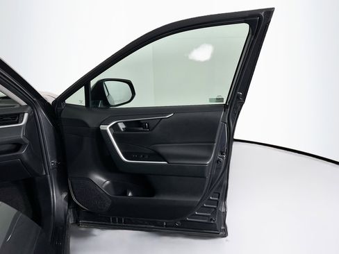 Used 2024 Toyota RAV4 LE image 31