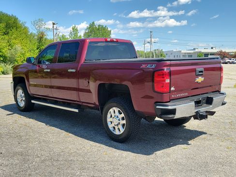 Used 2015 Chevrolet Silverado 2500 LT w/ Z71 Package, Off-Road AWD/4WD image 7