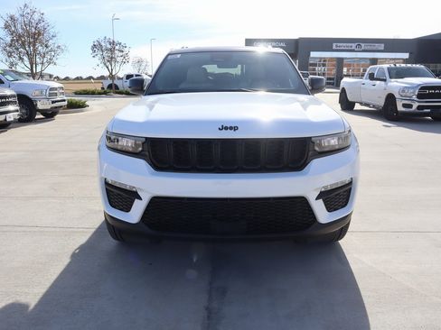 New 2025 Jeep Grand Cherokee Limited image 10