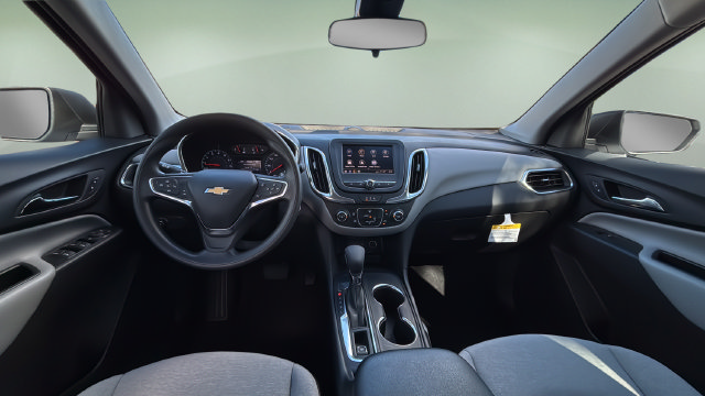 Used 2024 Chevrolet Equinox LS w/ Driver Confidence II Package FWD image 16