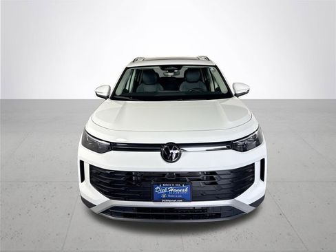 New 2026 Volkswagen Tiguan SE image 3