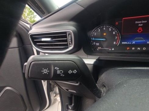 Used 2021 Ford Explorer XLT w/ Equipment Group 202A image 21