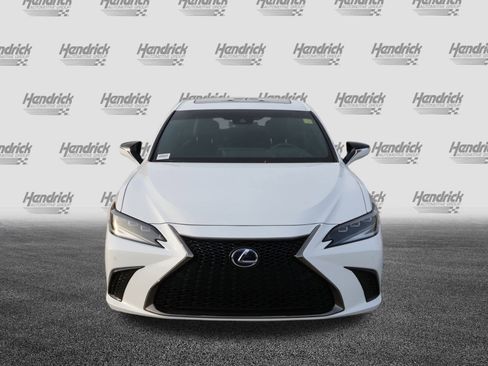 Certified 2022 Lexus ES 300h F Sport image 3