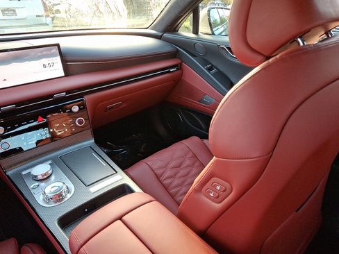 Certified 2025 Genesis G80 3.5T Sport Prestige image 16