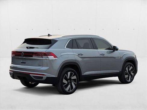 New 2026 Volkswagen Atlas Cross Sport SEL image 2