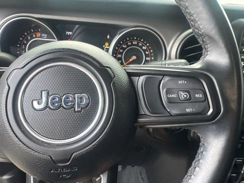 Used 2022 Jeep Gladiator Sport AWD/4WD image 19