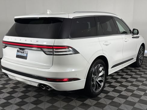 Used 2020 Lincoln Aviator Grand Touring w/ Elements Package Plus AWD/4WD image 35