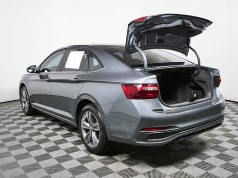 Certified 2024 Volkswagen Jetta SE FWD image 26
