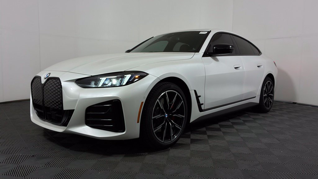 New 2026 BMW i4 eDrive40 w/ M Sport Package RWD image 2