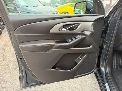 Used 2019 Chevrolet Traverse LT AWD/4WD image 9