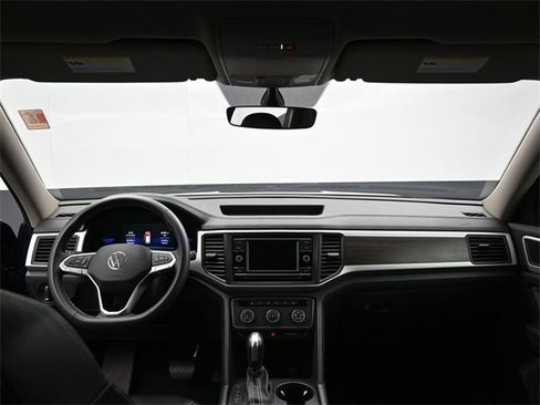 Used 2022 Volkswagen Atlas SE image 26