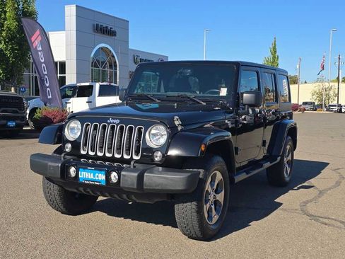 Used 2018 Jeep Wrangler Unlimited Sahara AWD/4WD image 1