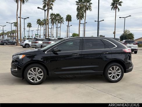 Used 2024 Ford Edge Titanium image 3