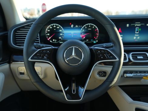 New 2026 Mercedes-Benz GLE 450 4MATIC image 22