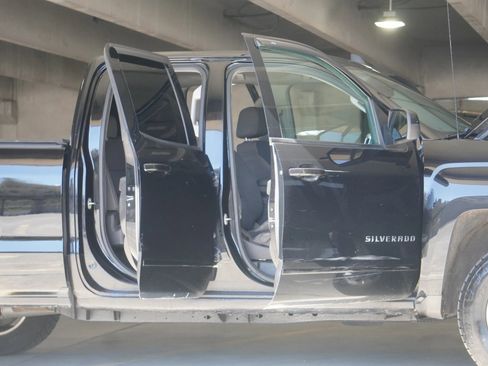 Used 2016 Chevrolet Silverado 1500 LT w/ All Star Edition image 33