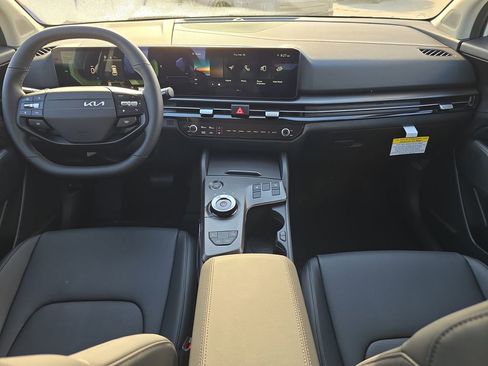 New 2026 Kia Sportage EX image 13