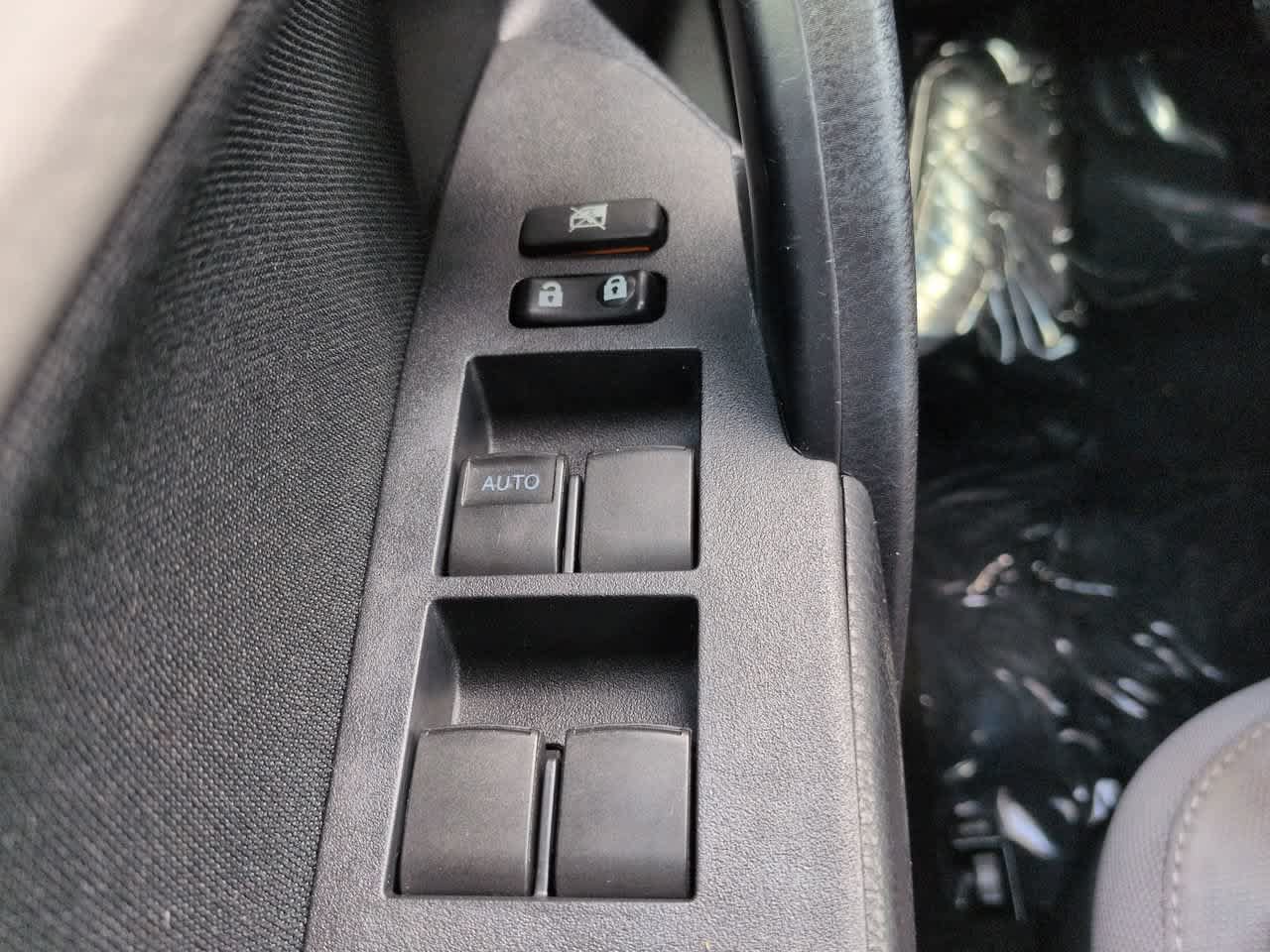 Used 2017 Toyota Corolla LE FWD image 21
