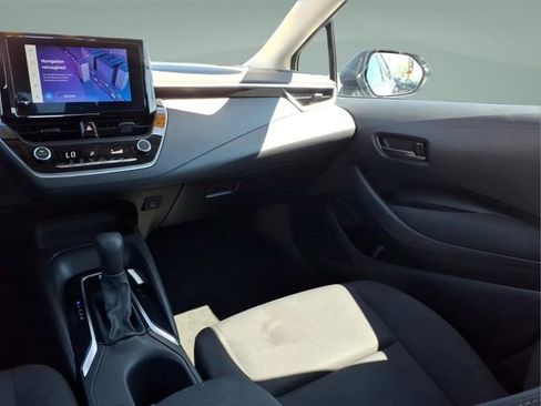 Certified 2024 Toyota Corolla LE FWD image 17